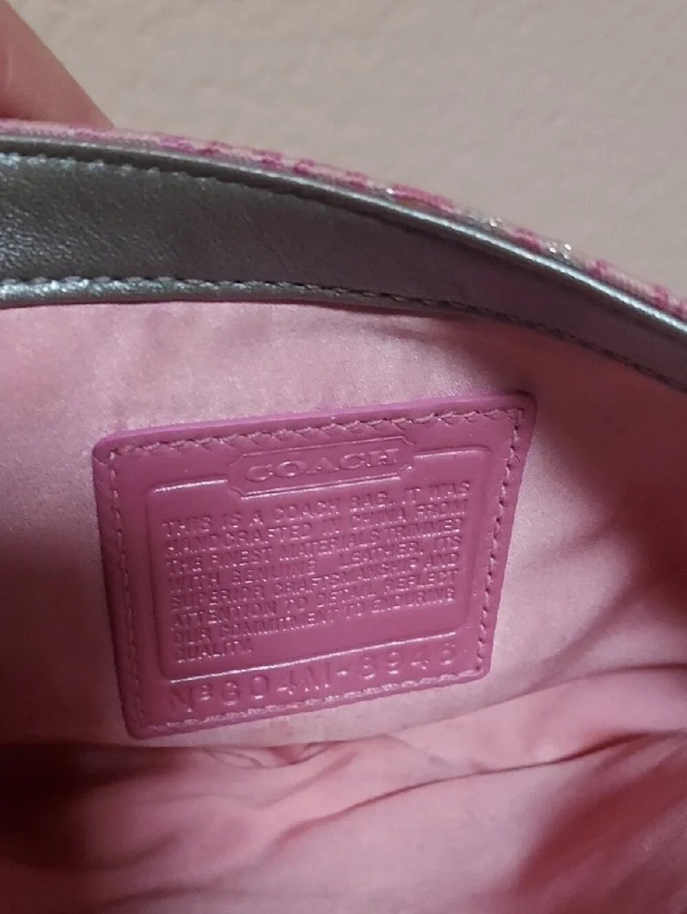 💕Vintage Y2K Coach Pink Optic Signature Lurex Hamptons Demi Flap Bag 8946